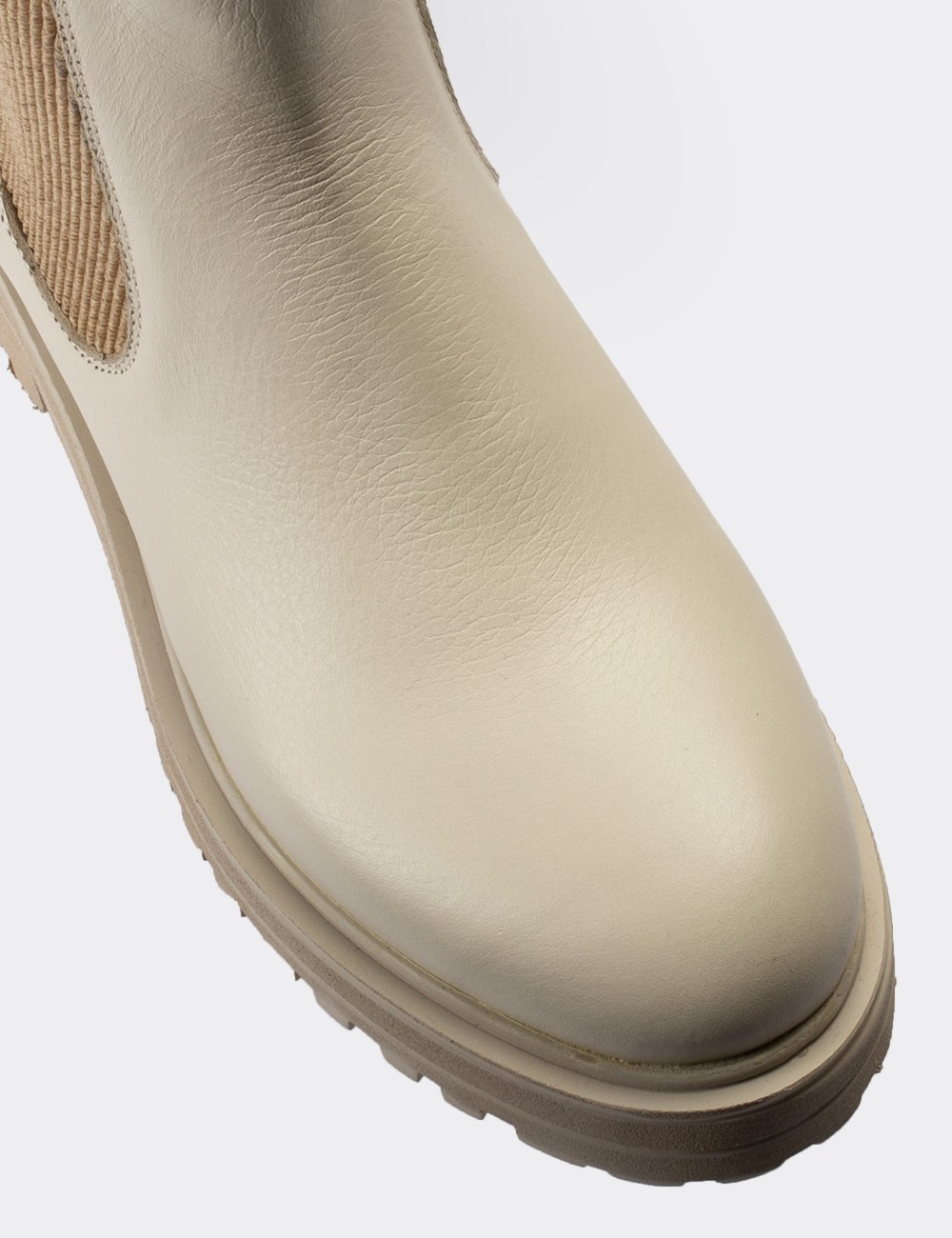 Beige  Leather Chelsea Boots - 01801ZBEJE01