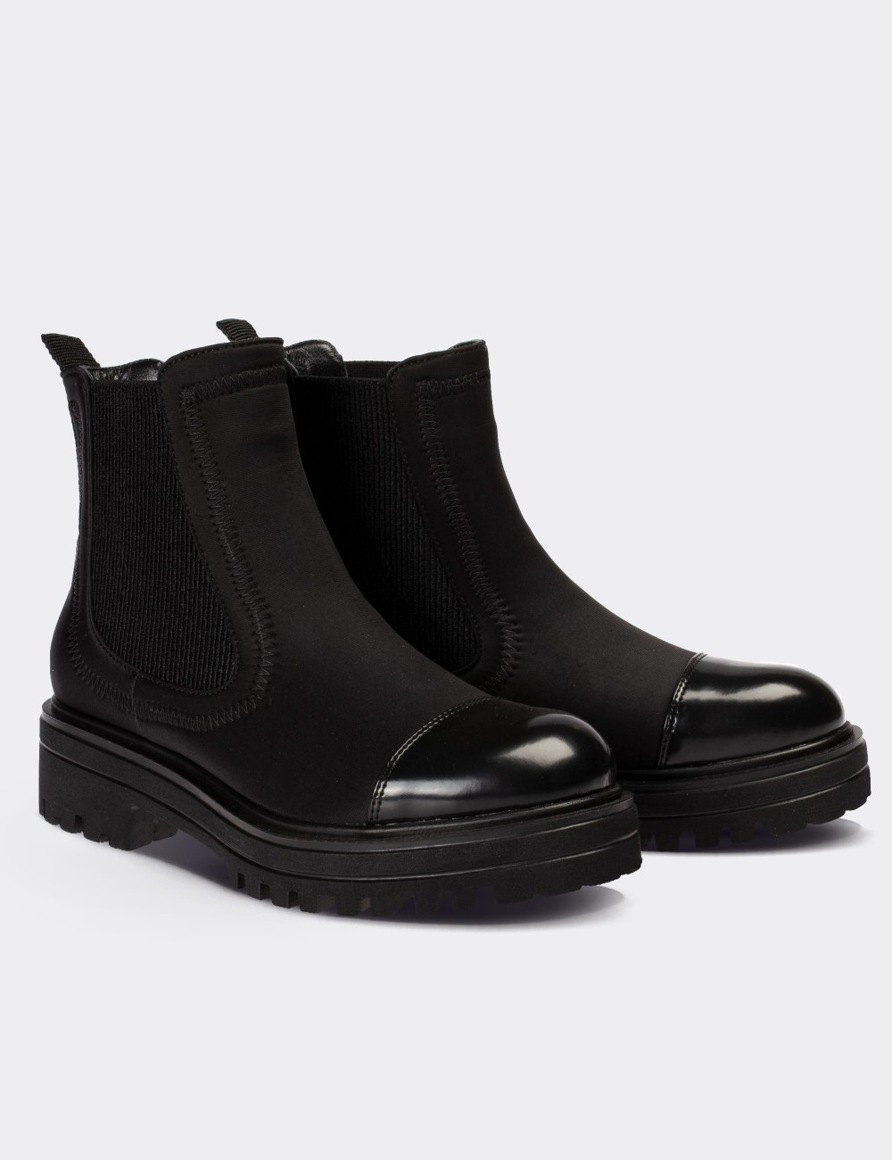 Black Chelsea Boots - E9802ZSYHE01