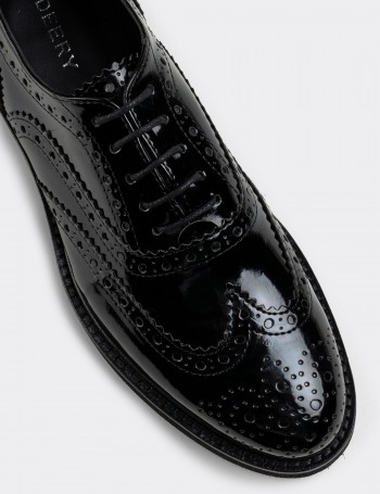 Black Patet Lace-up Shoes - 01418ZSYHE06