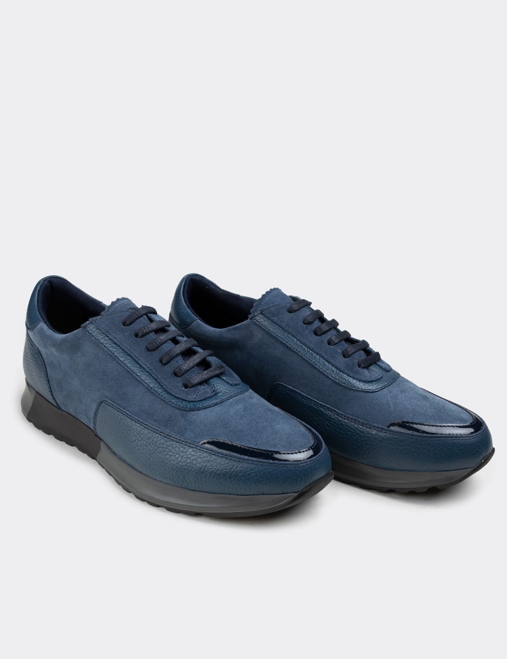 Blue Suede Leather Sneakers - 01819MMVIE01
