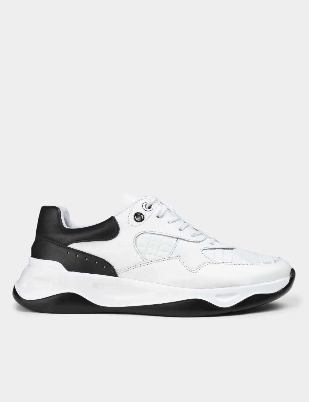 White  Leather Sneakers - 01818MBYZE01