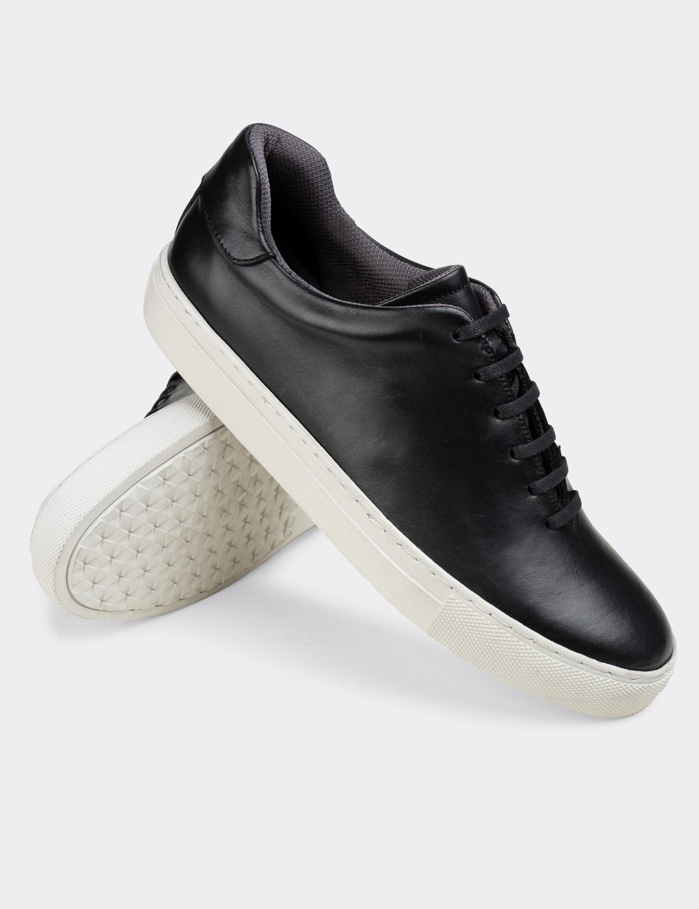 Black  Leather Sneakers - 01823MSYHC01