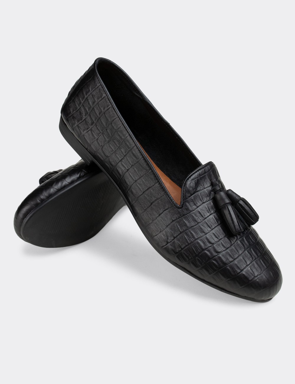 Black  Leather Loafers  - E3204ZSYHC03