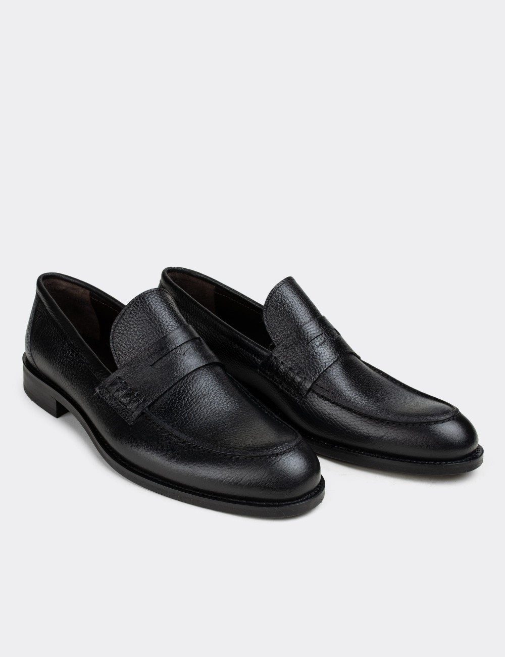 Black  Leather Loafers - 01538MSYHN07