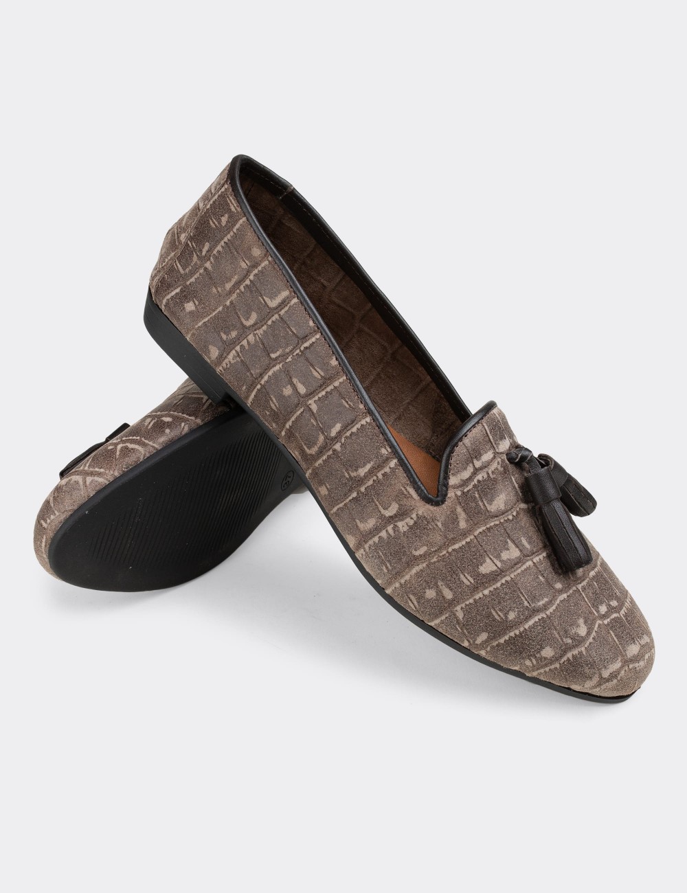 Sandstone Nubuck Leather Loafers - E3204ZVZNC02