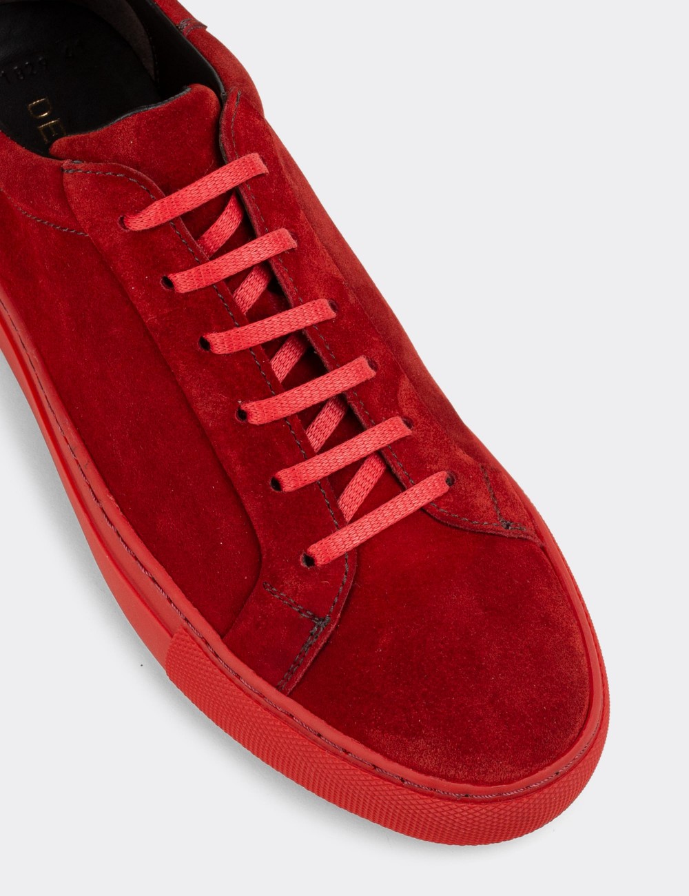 Snapper Genuine Leather Casual Sneaker for Men in Black, Red, Tan Color –  LIBERTYZENO