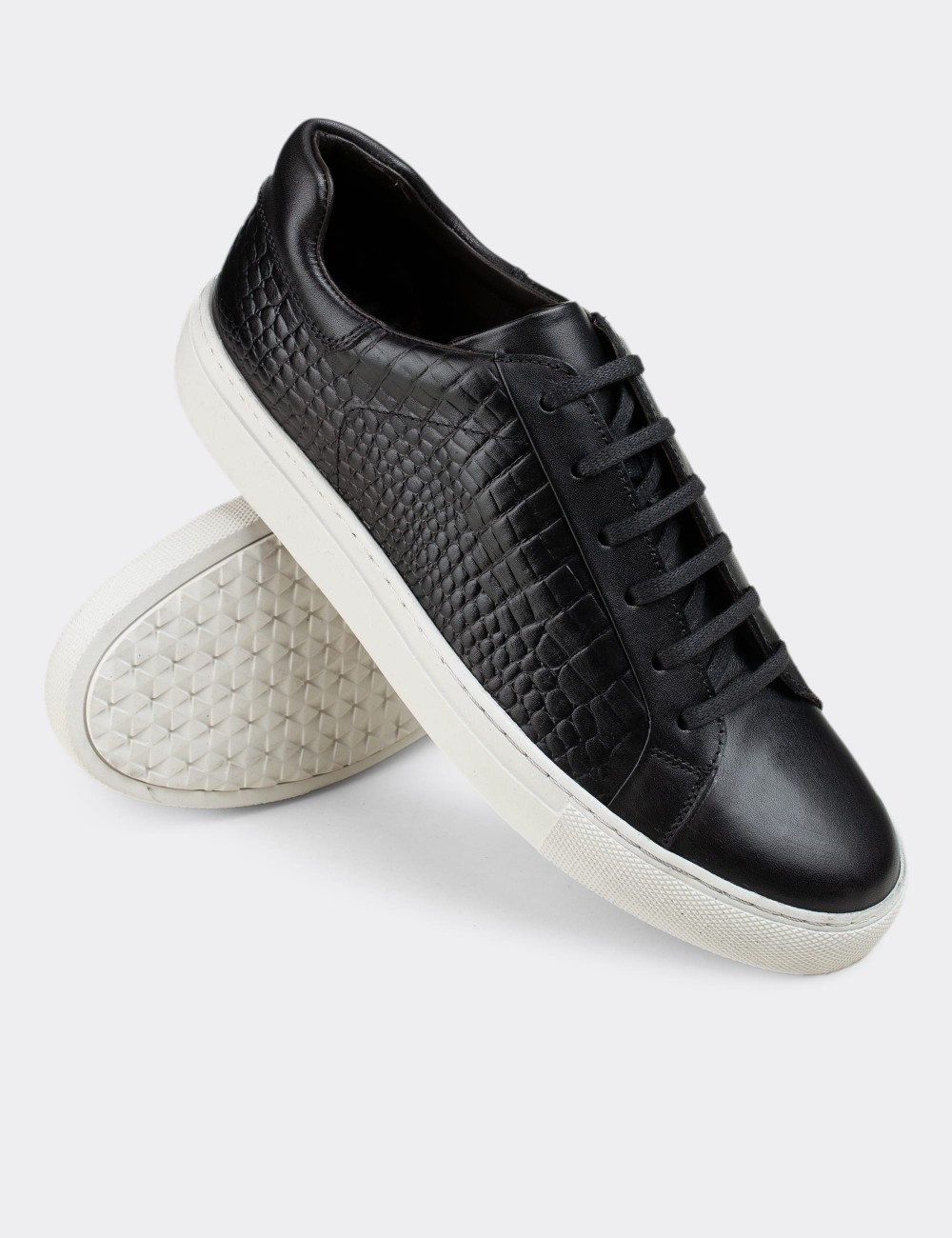 Black  Leather Sneakers - 01829MSYHC02