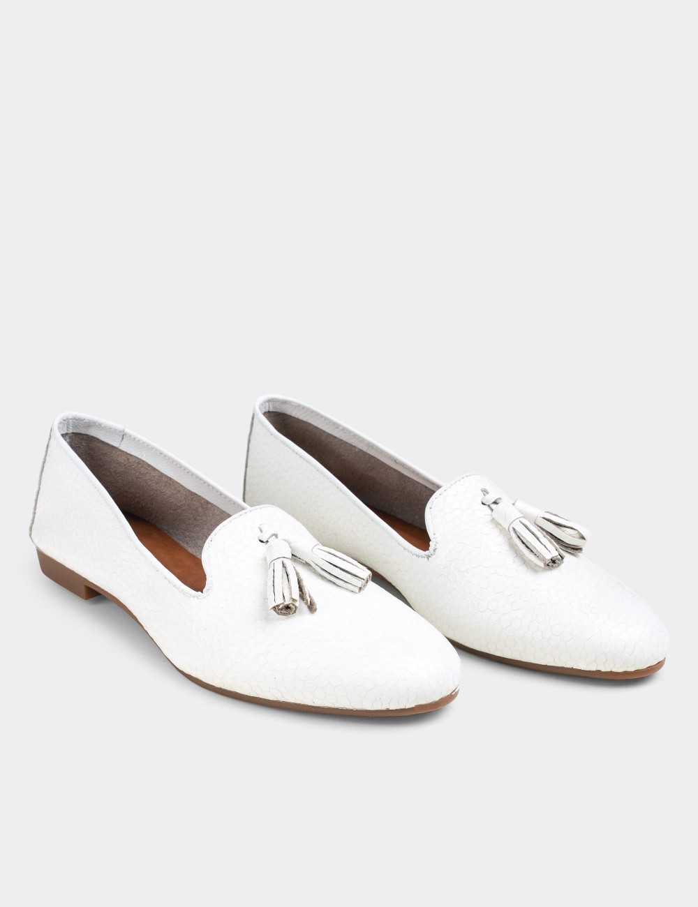 White  Leather Loafers - E3204ZBYZC03