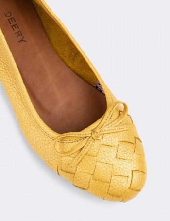 Yellow  Leather Loafers - E3205ZSRIC01