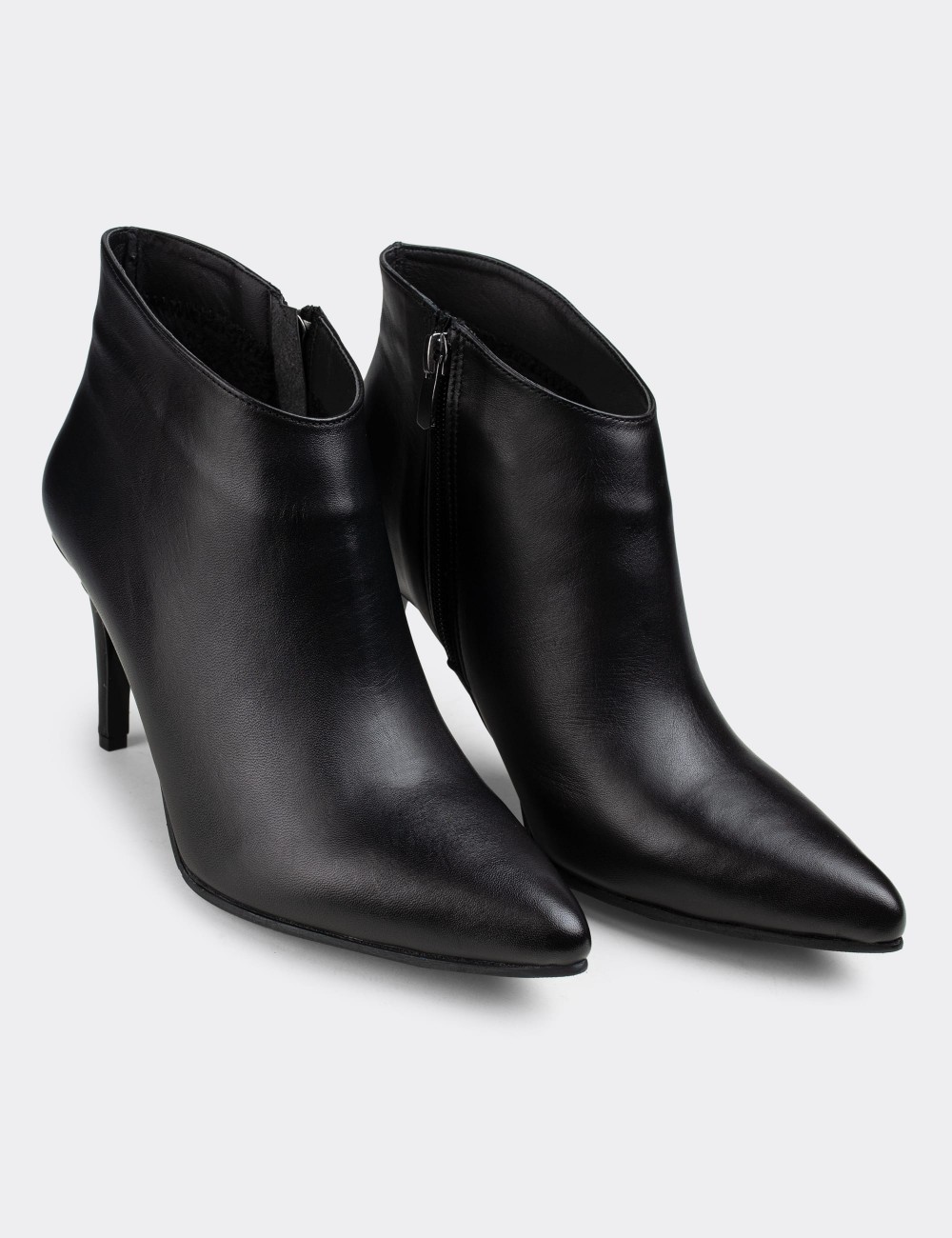 Black  Leather Boots - 02043ZSYHN02