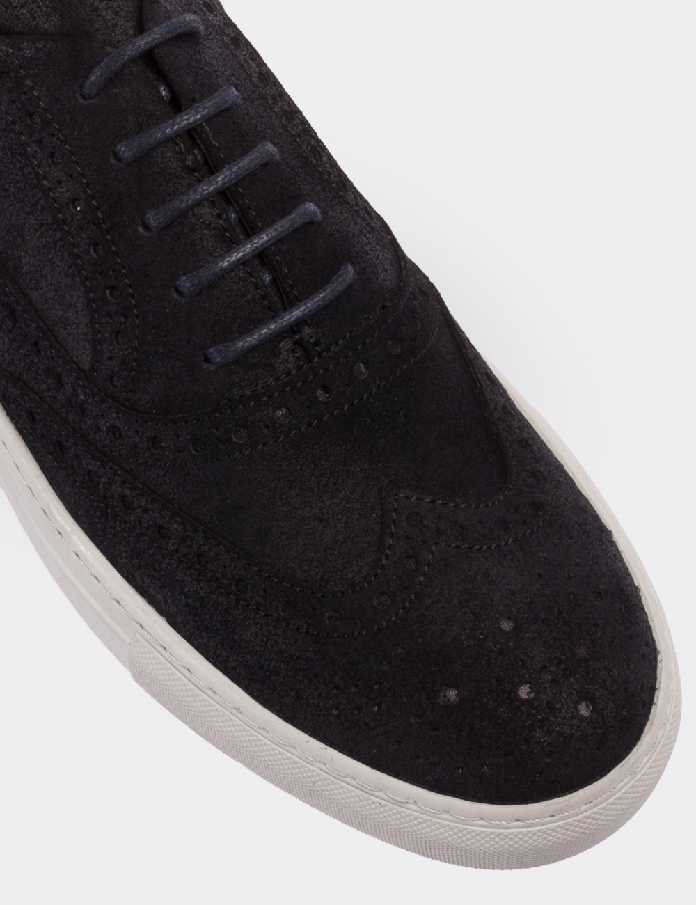 navy nubuck trainers