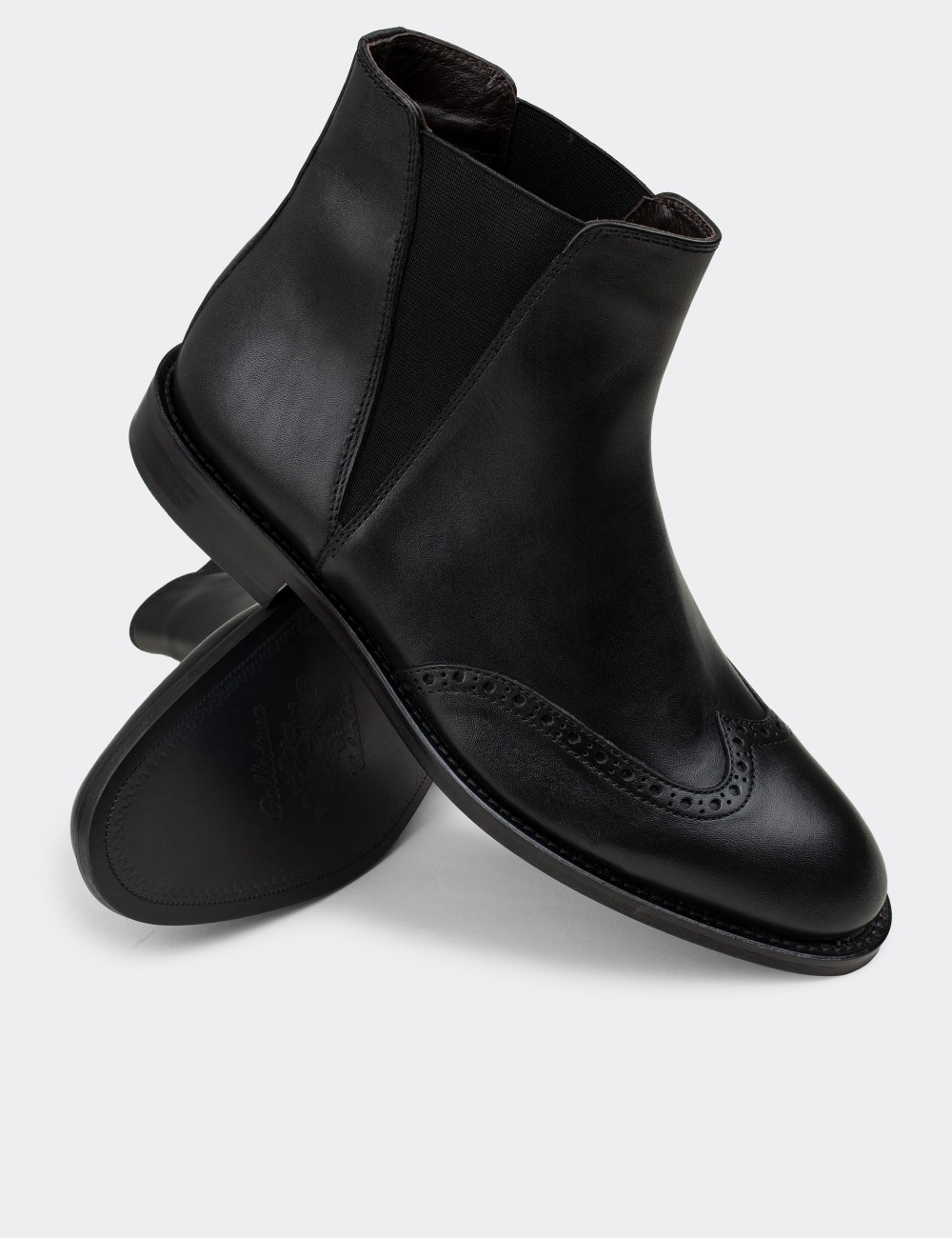 Black  Leather Chelsea Boots - 01816MSYHM02