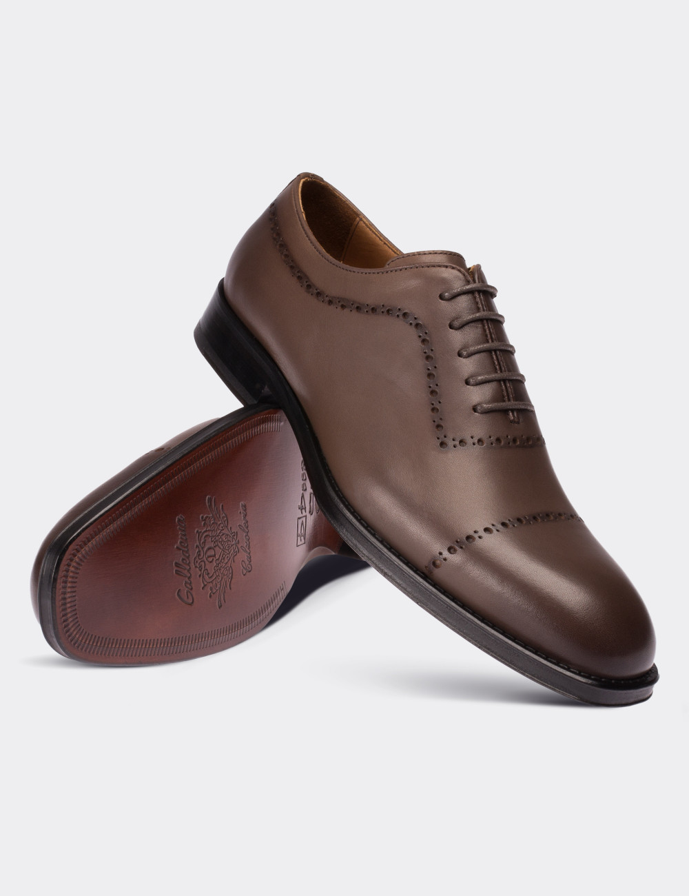Sandstone  Leather Classic Shoes - 00491MVZNK01