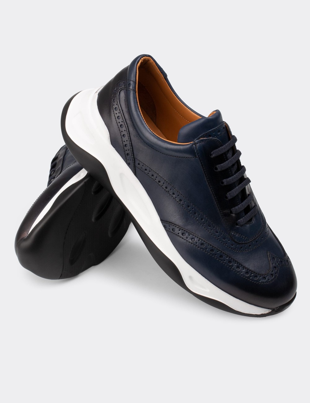 Navy  Leather Sneakers - 00750MLCVE01