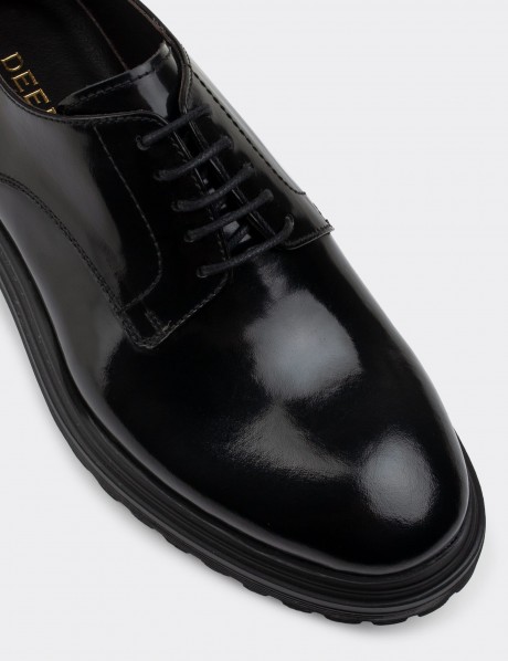 LP SNEAKERS IN BLACK CALFSKIN WITH WHITE SOLE
