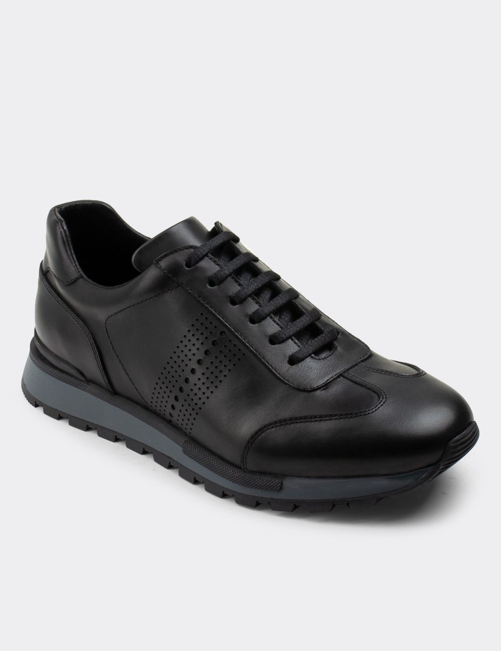 Black  Leather Sneakers - 01738MSYHT04