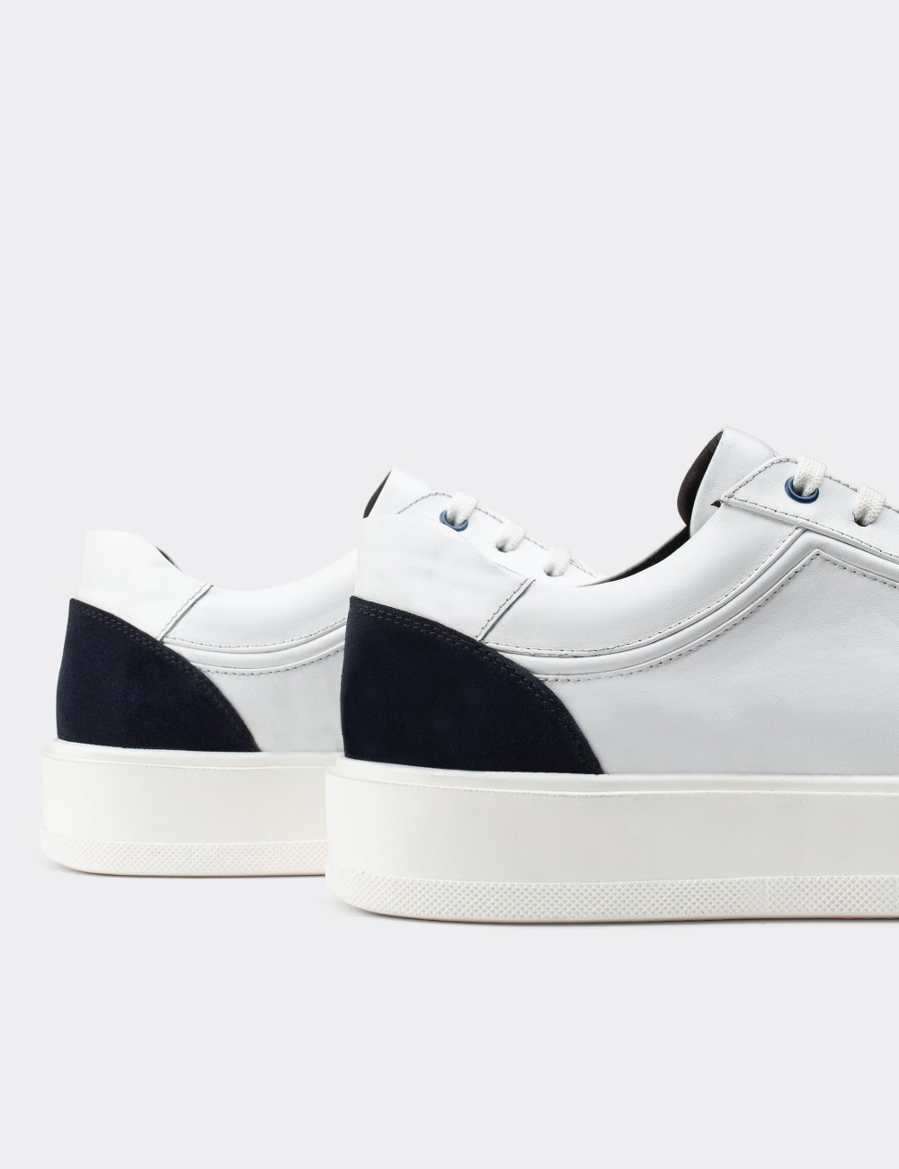 White Leather Sneakers - Deery