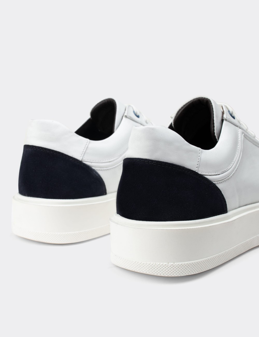 White  Leather Sneakers - 01877MBYZP01