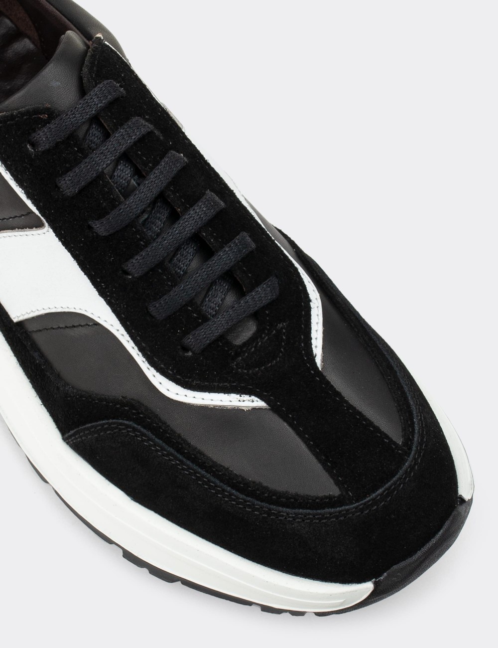Black  Leather Sneakers - 01889MSYHE01