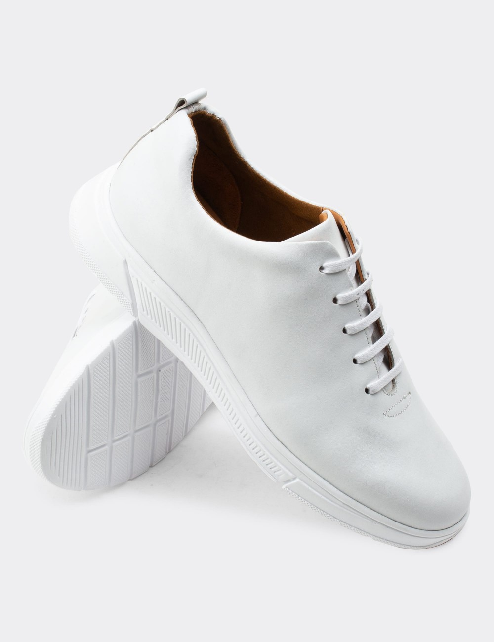 White  Leather Sneakers - 01875MBYZC01