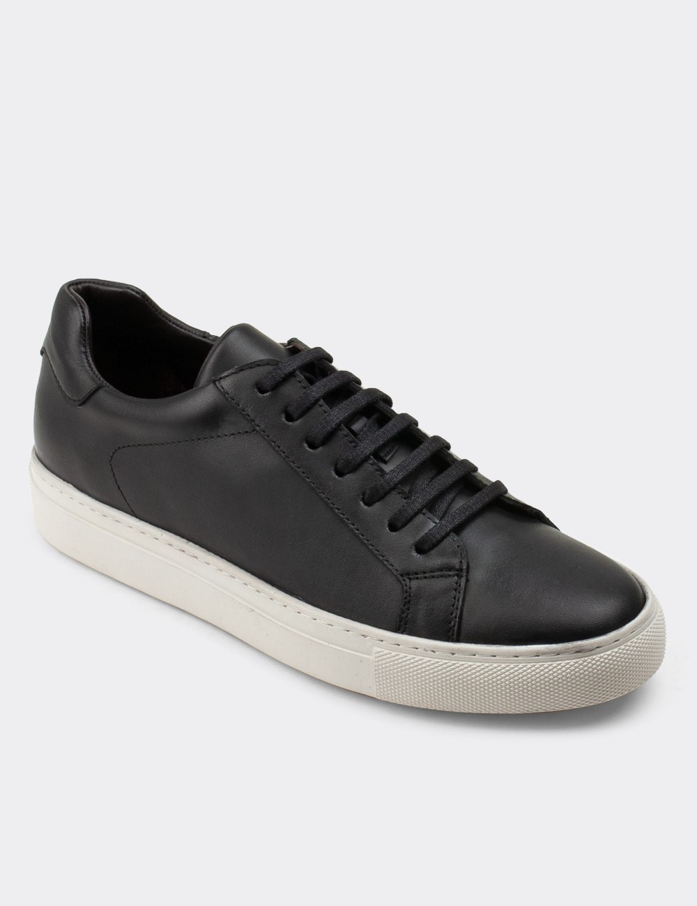 Black  Leather Sneakers - 01681MSYHC07