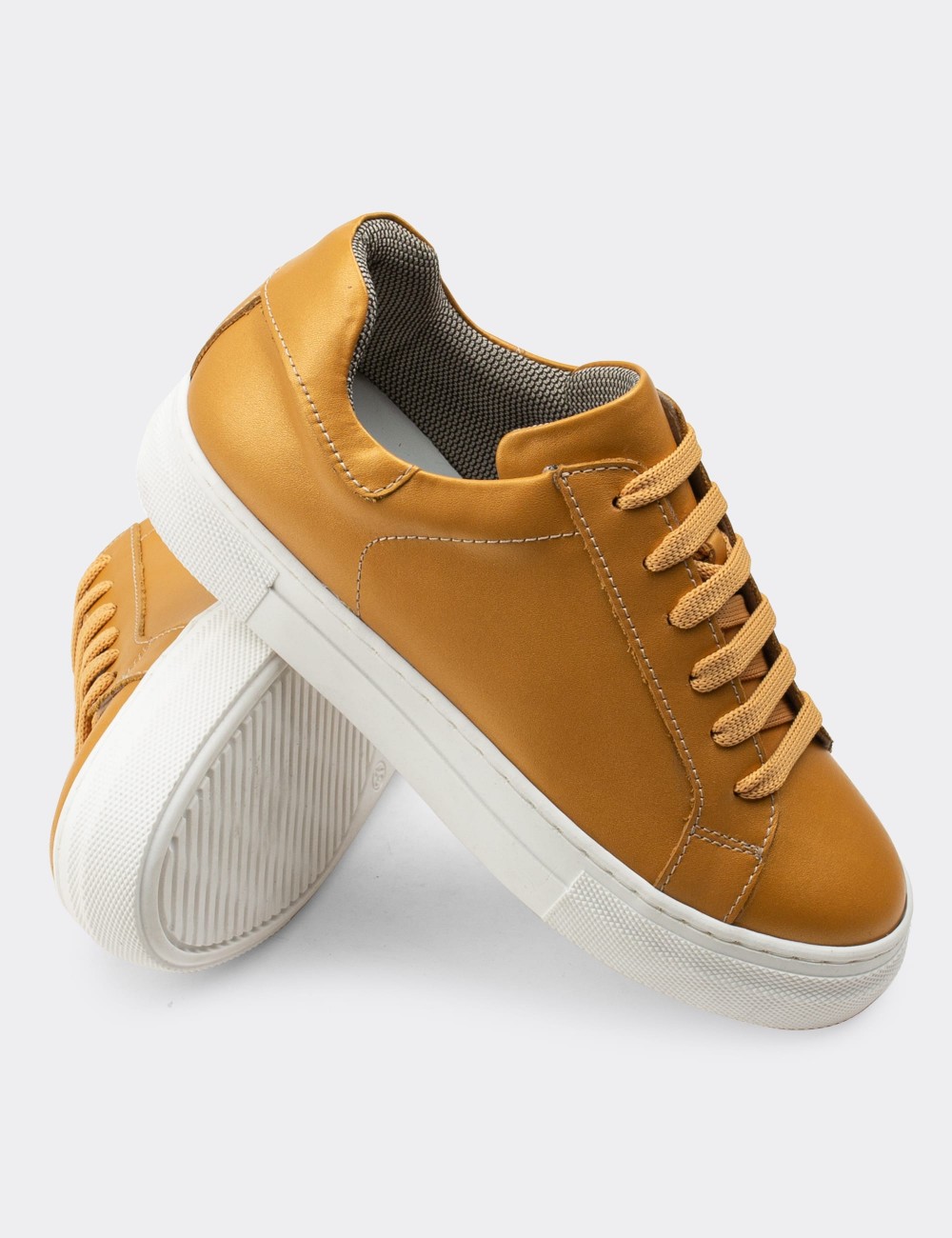 Yellow  Leather Sneakers - Z1681ZSRIC01