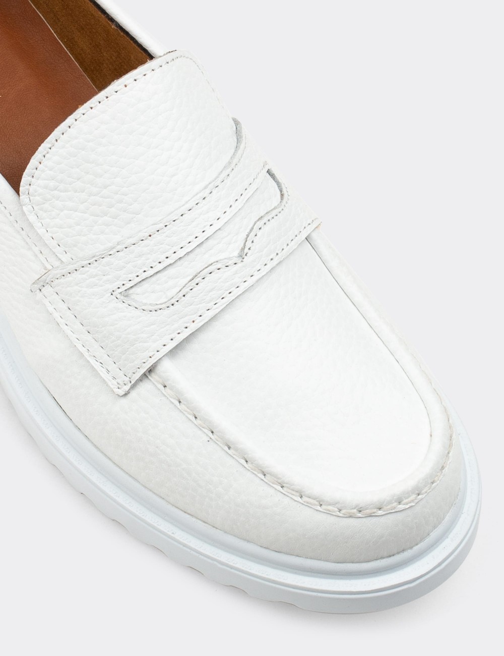 White  Leather Loafers - 01903ZBYZP01