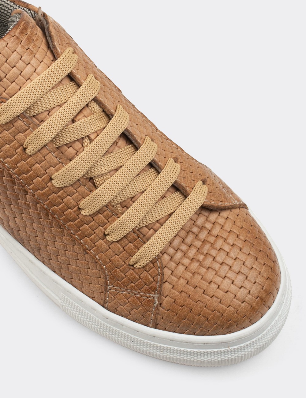 Tan  Leather Sneakers - Z1681ZTBAC01