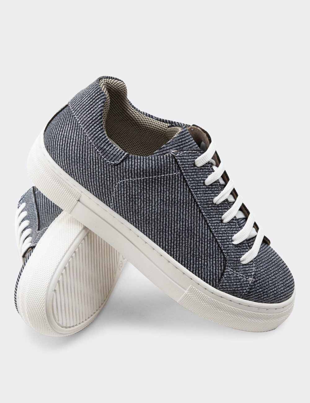 Blue Suede Leather Sneakers - Z1681ZMVIC01