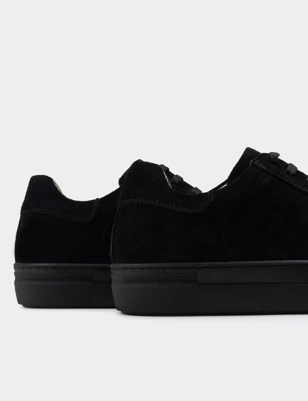 Black Suede Leather Sneakers - Z1681ZSYHC03