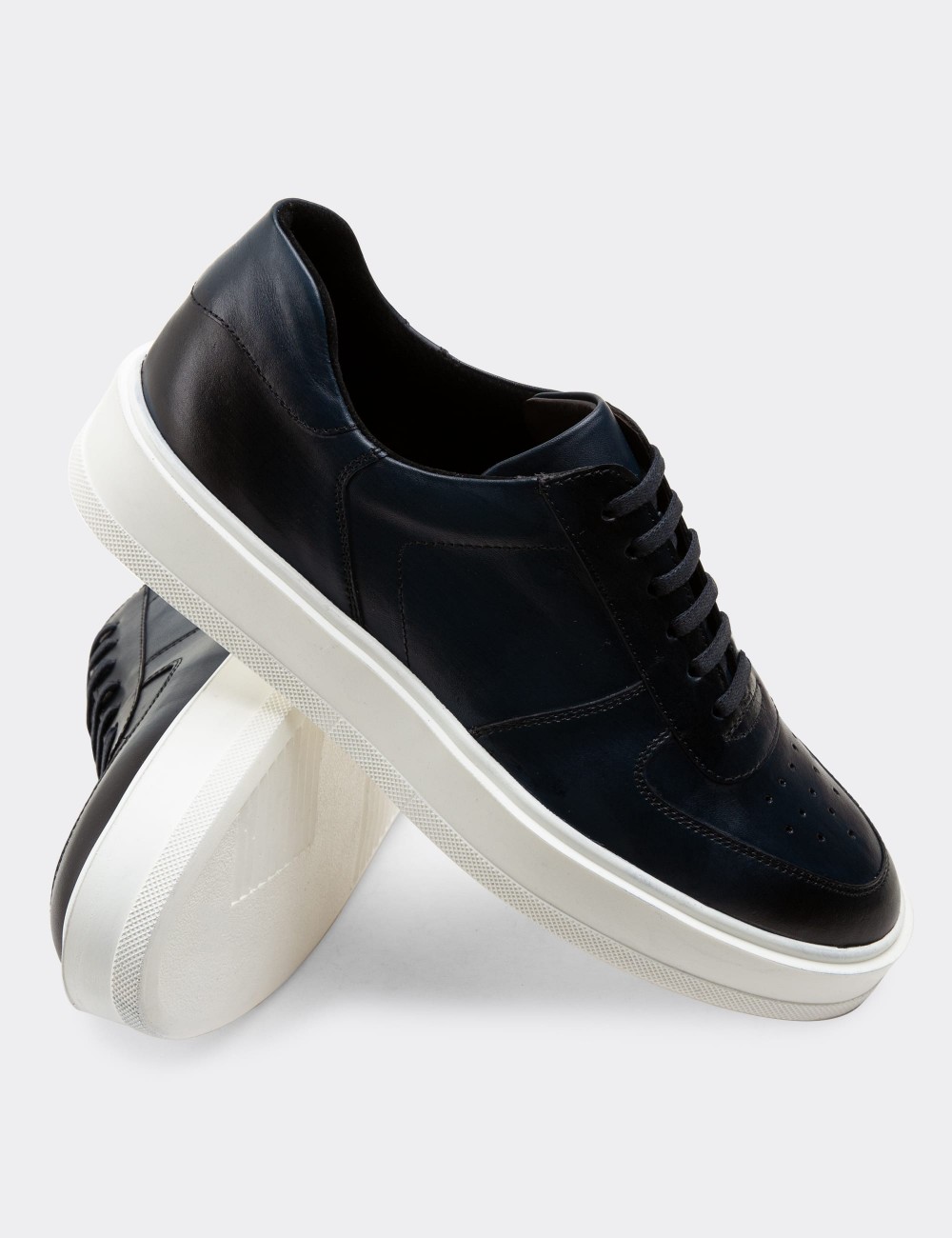 Navy  Leather Sneakers - 01880MLCVP01