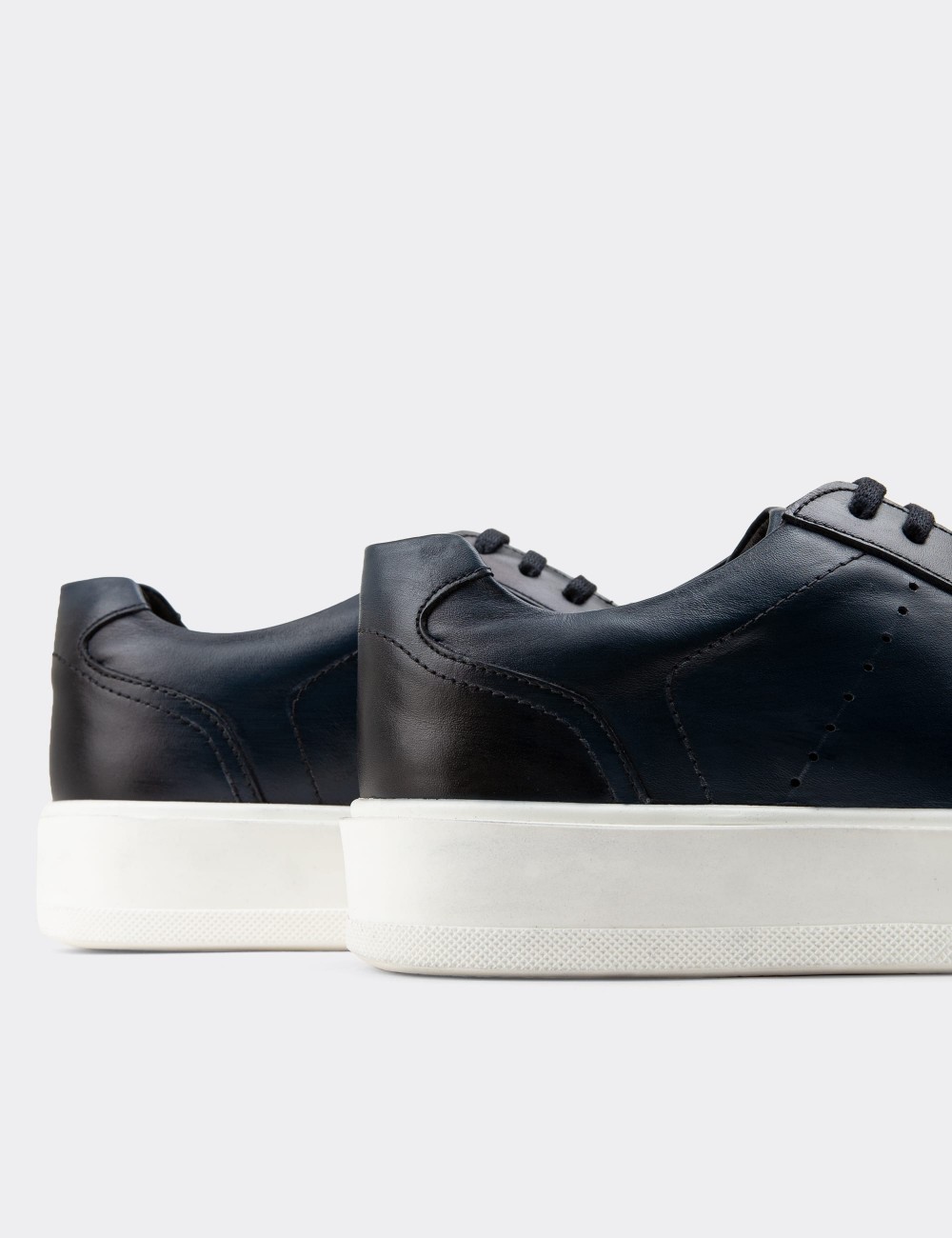 Navy  Leather Sneakers - 01881MLCVP01