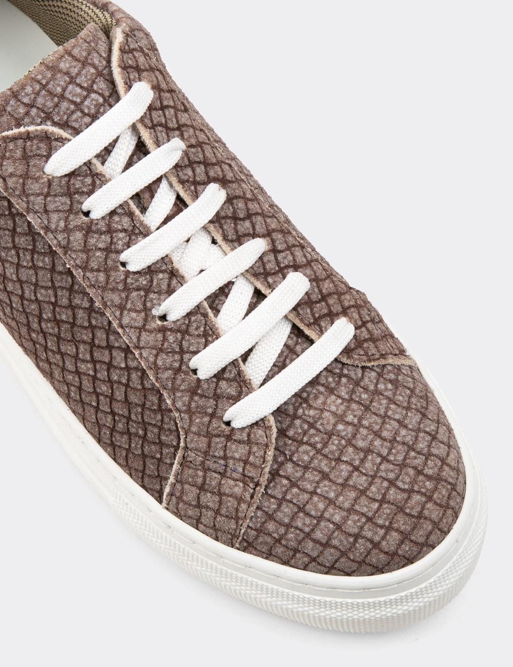 Sandstone Suede Leather Sneakers - Z1681ZVZNC03