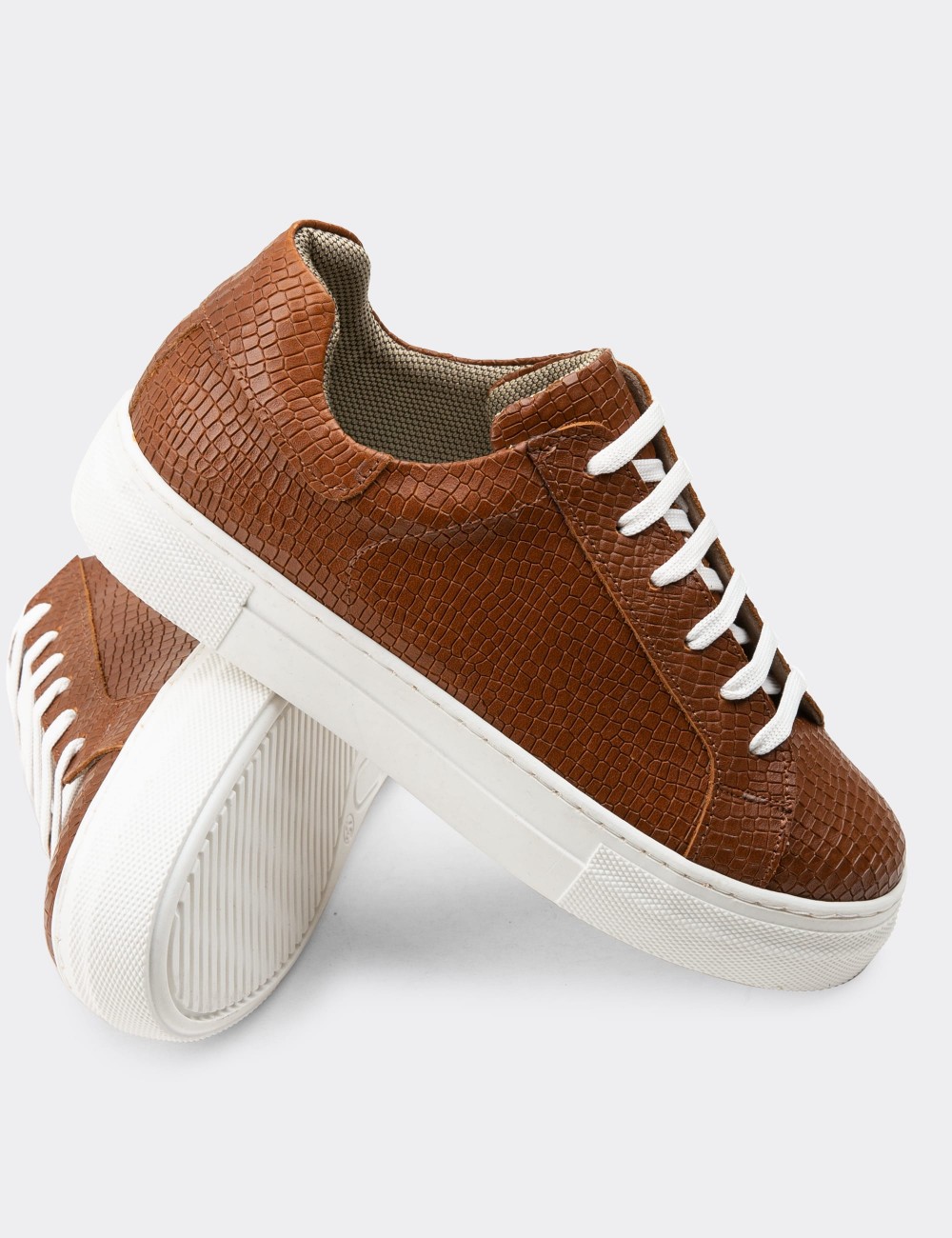 Tan  Leather Sneakers - Z1681ZTBAC12