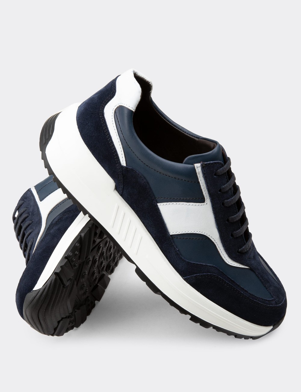 Navy  Leather Sneakers - 01889MLCVE01