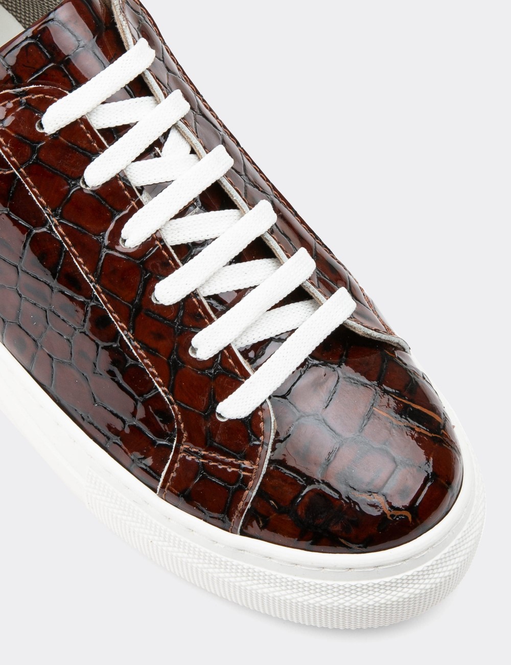 Brown Patent Leather Sneakers - Z1681ZKHVC22