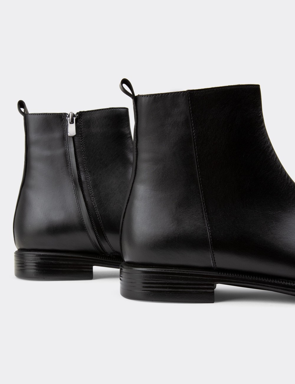 Black  Leather Chelsea Boots - 01921MSYHC01