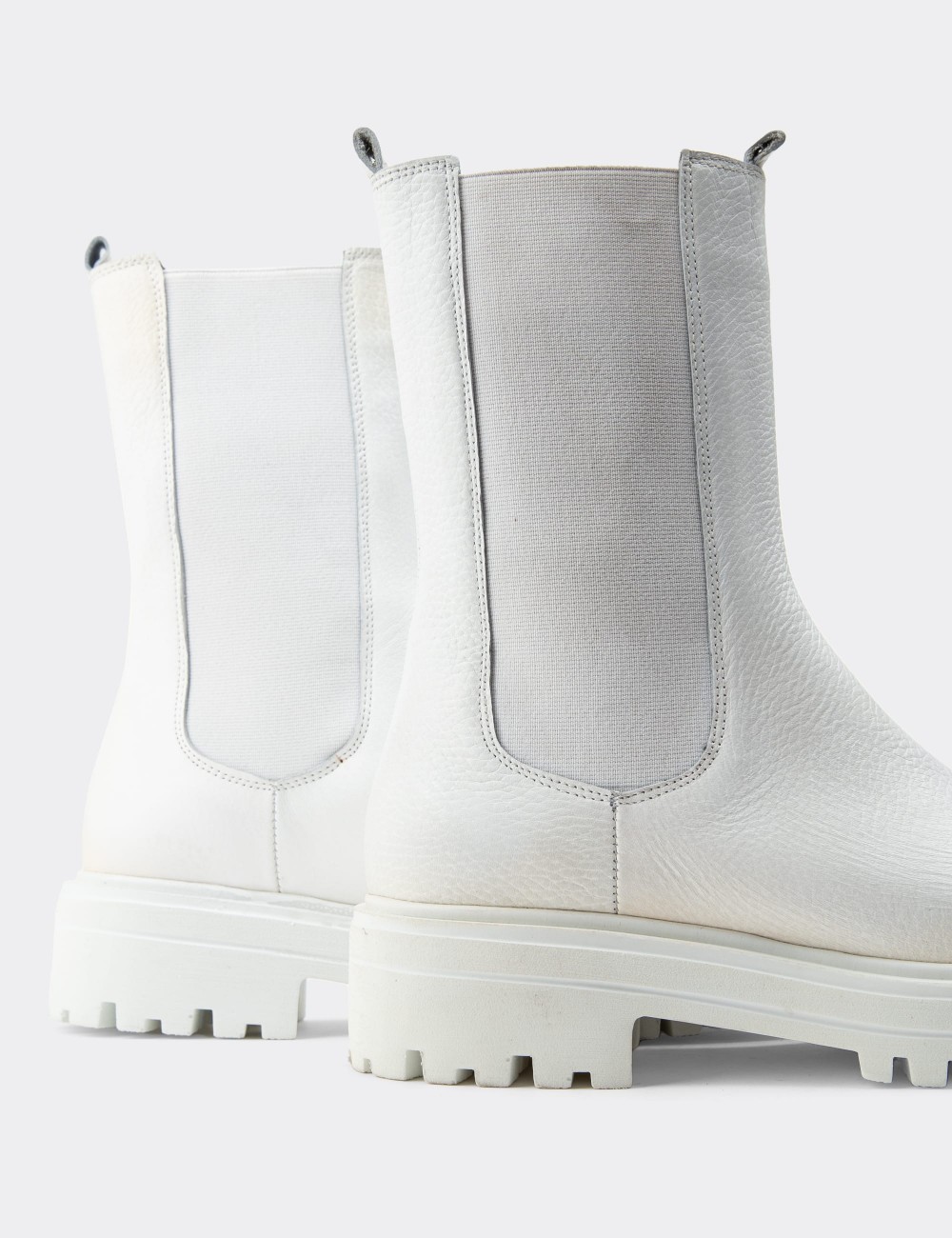 White  Leather Chelsea Boots - E2020ZBYZC01