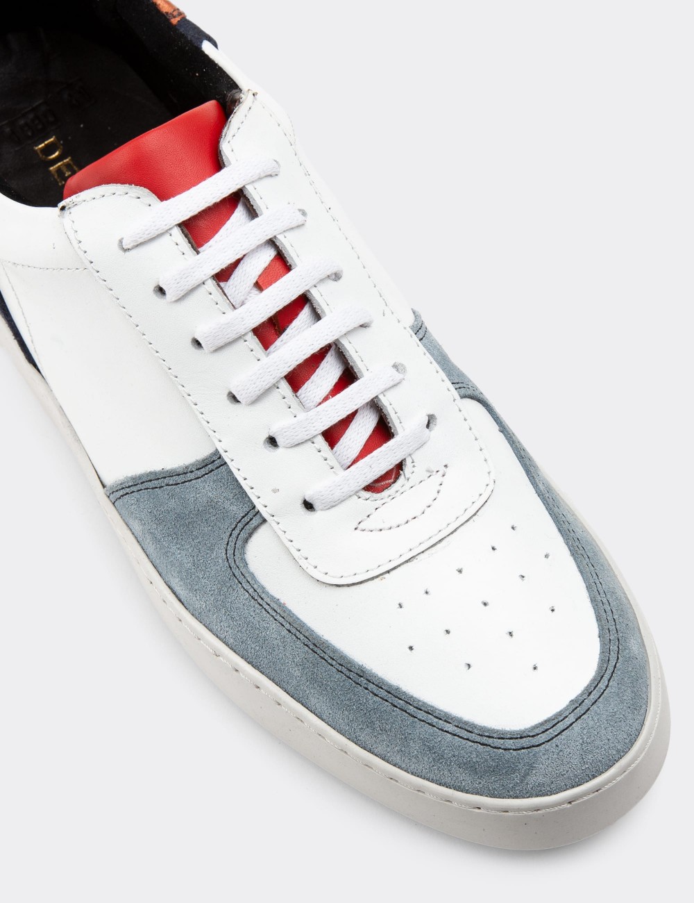 White Leather Sneakers - 01880MBYZC01
