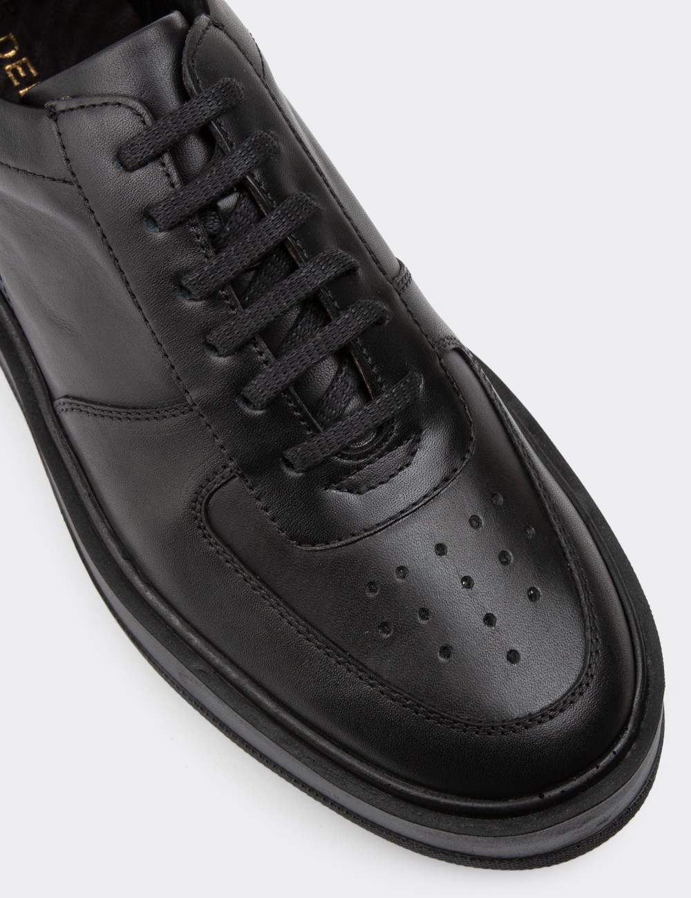 Black Leather Sneakers - 01880MSYHP02