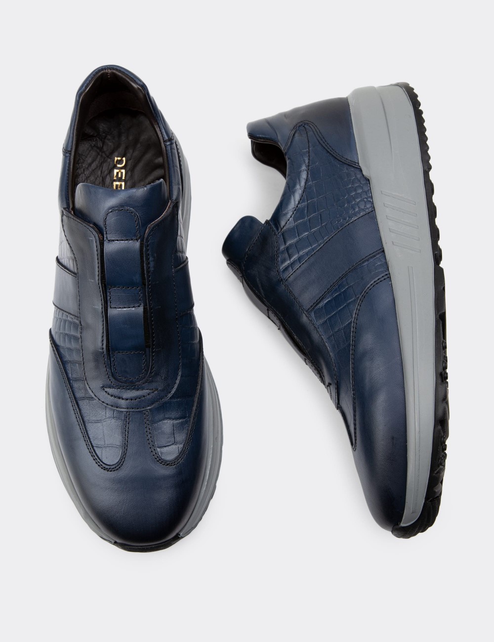 Navy Leather Sneakers - 01891MLCVE01