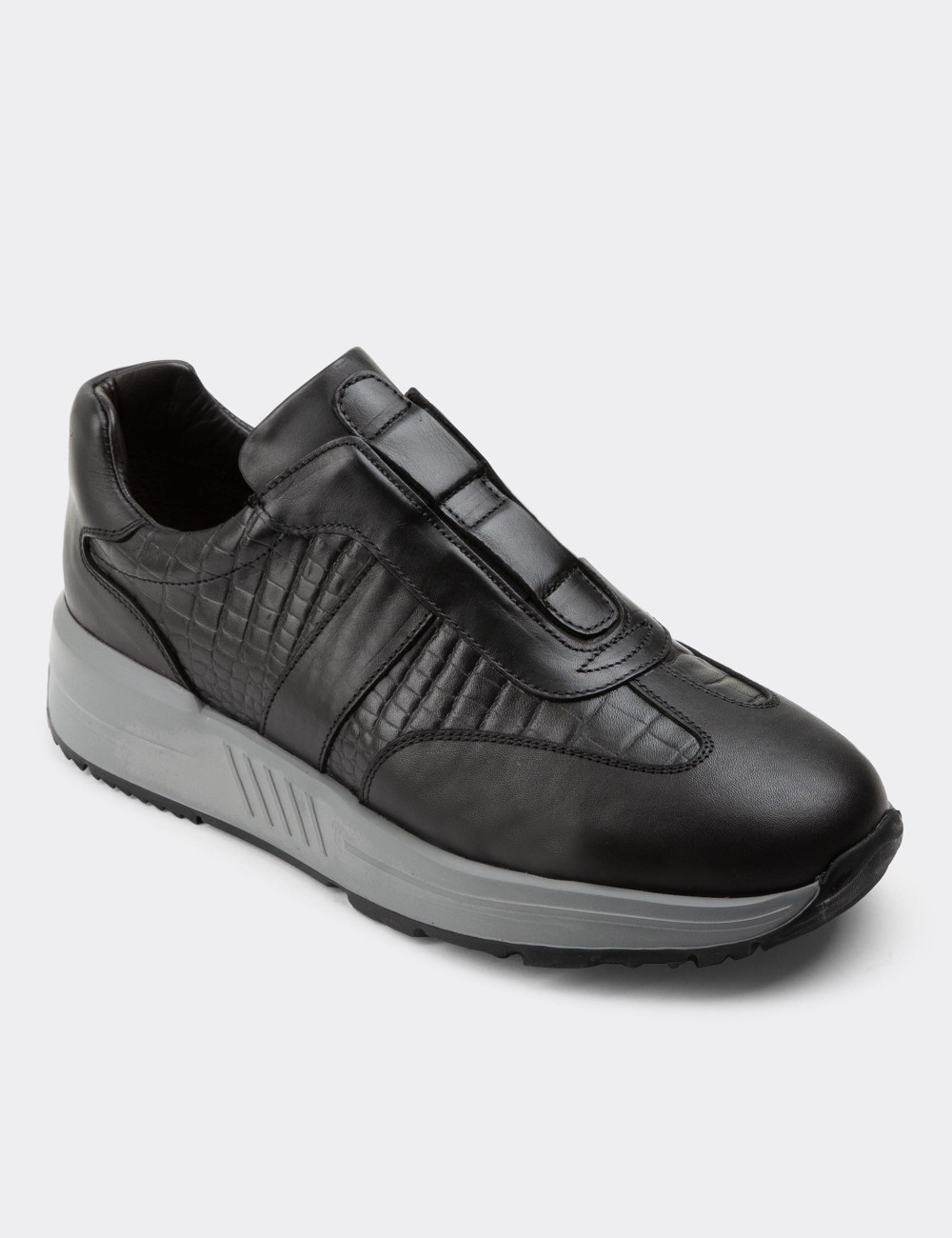 Black Leather Sneakers - 01891MSYHE01