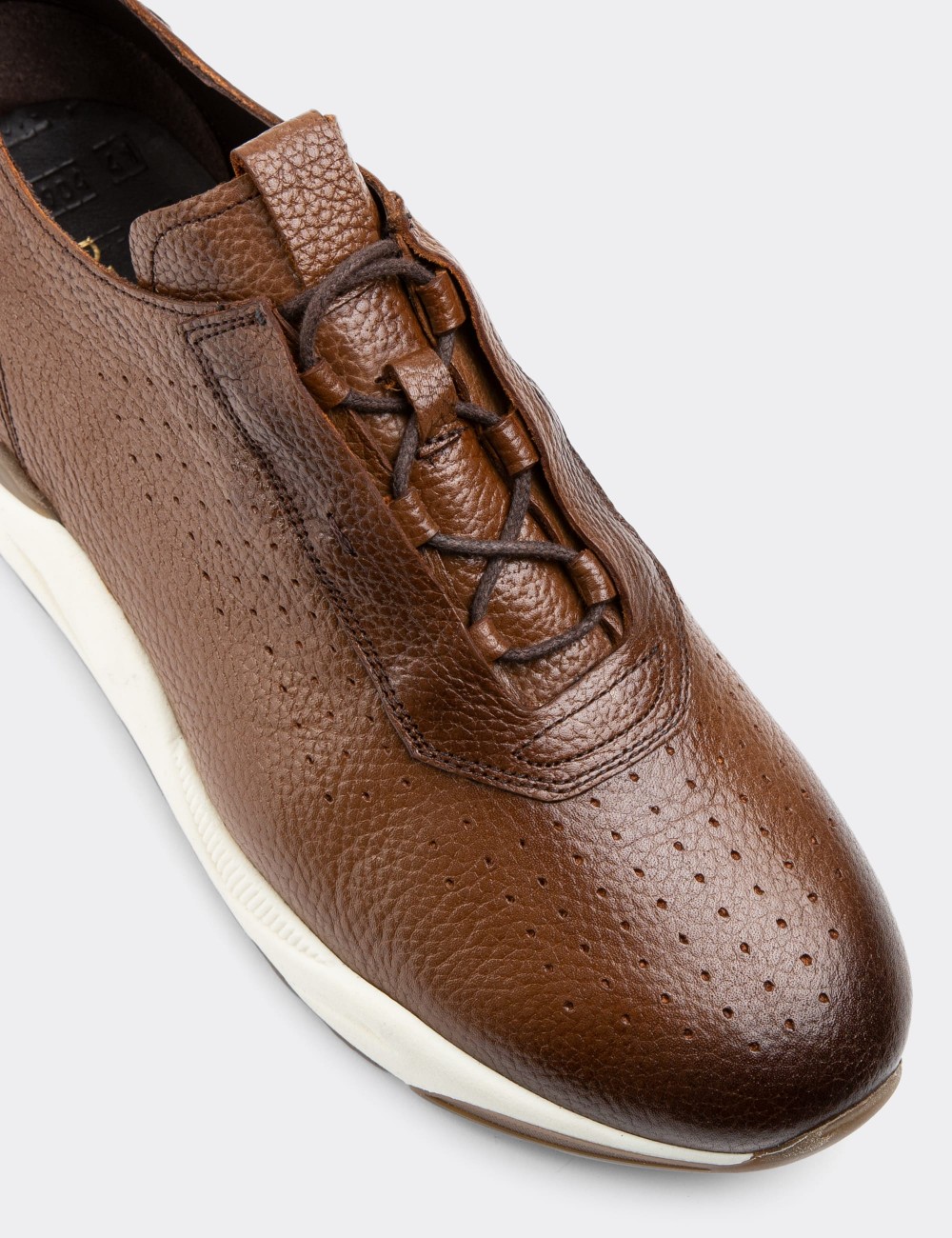 Tan Leather Sneakers - 01904MTBAE01
