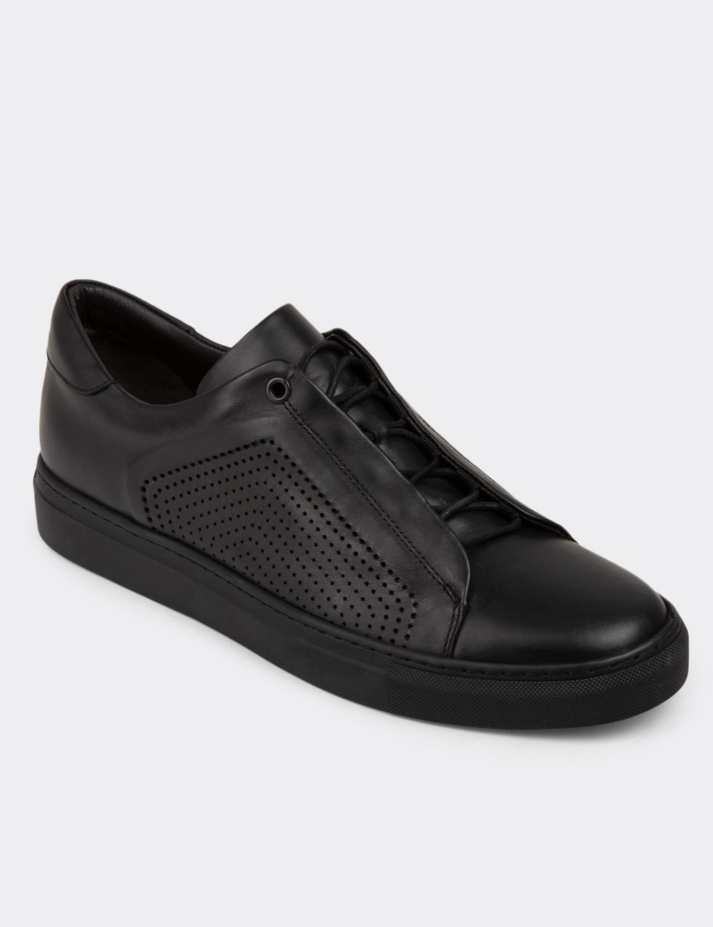 Black Leather Sneakers - 01834MSYHC02