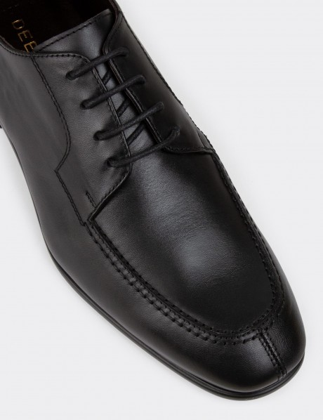 Black Leather Classic Shoes