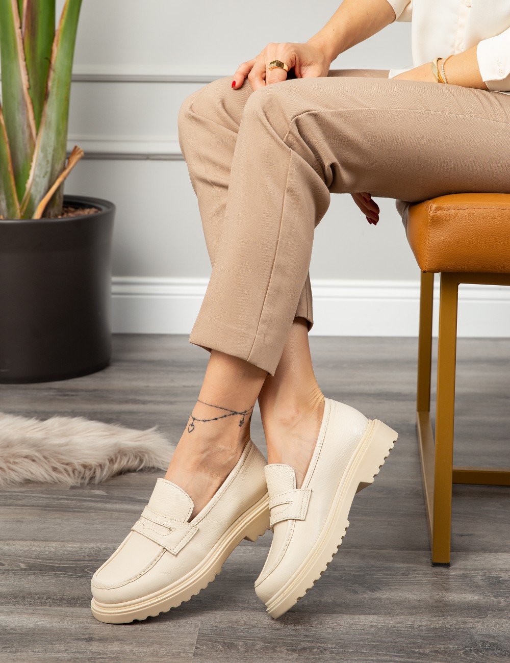 Beige Leather Loafers - 01903ZBEJP02