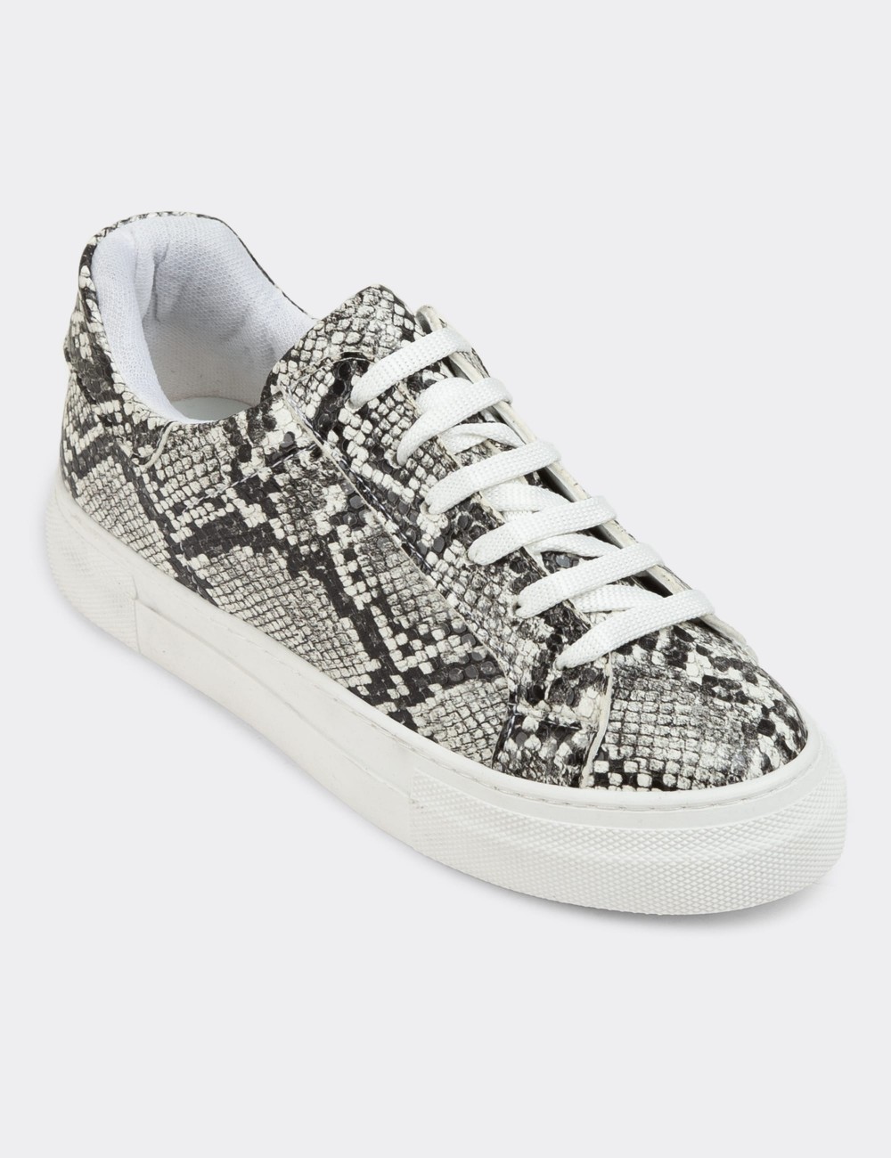 White Leather Sneakers - Z1681ZBYZC08