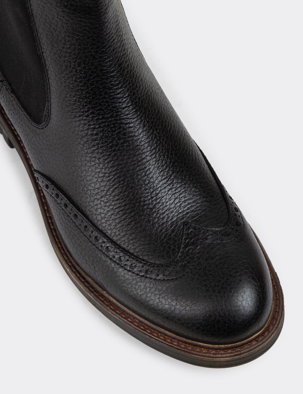 Black Leather Chelsea Boots - 01622MSYHC13