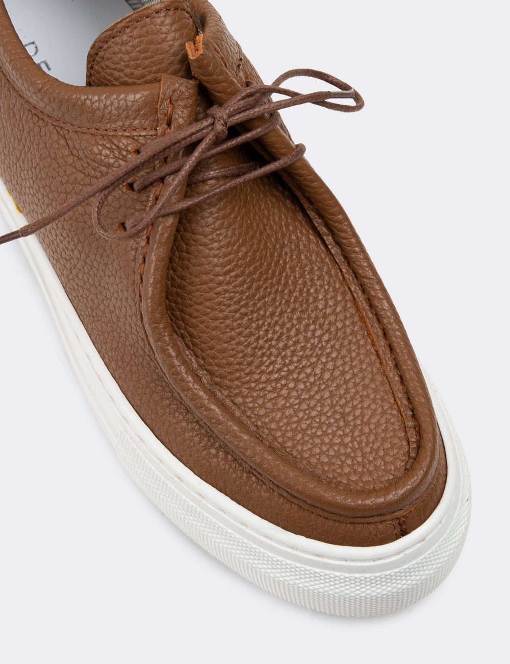 Tan Leather Sneakers - Z1682ZTBAC01