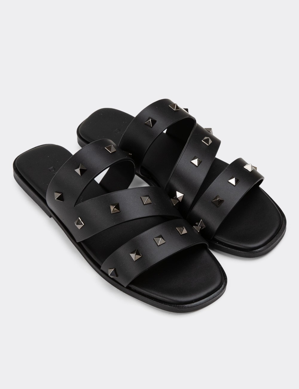 Black Sandals - RD020ZSYHC01